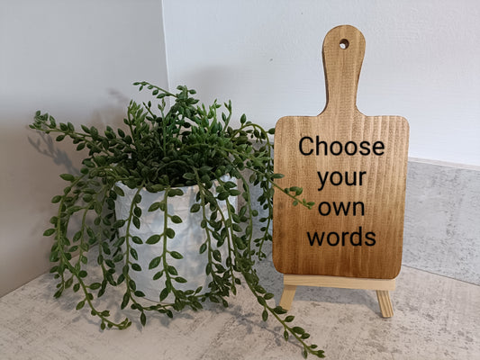 Decorative chopping board with display easel